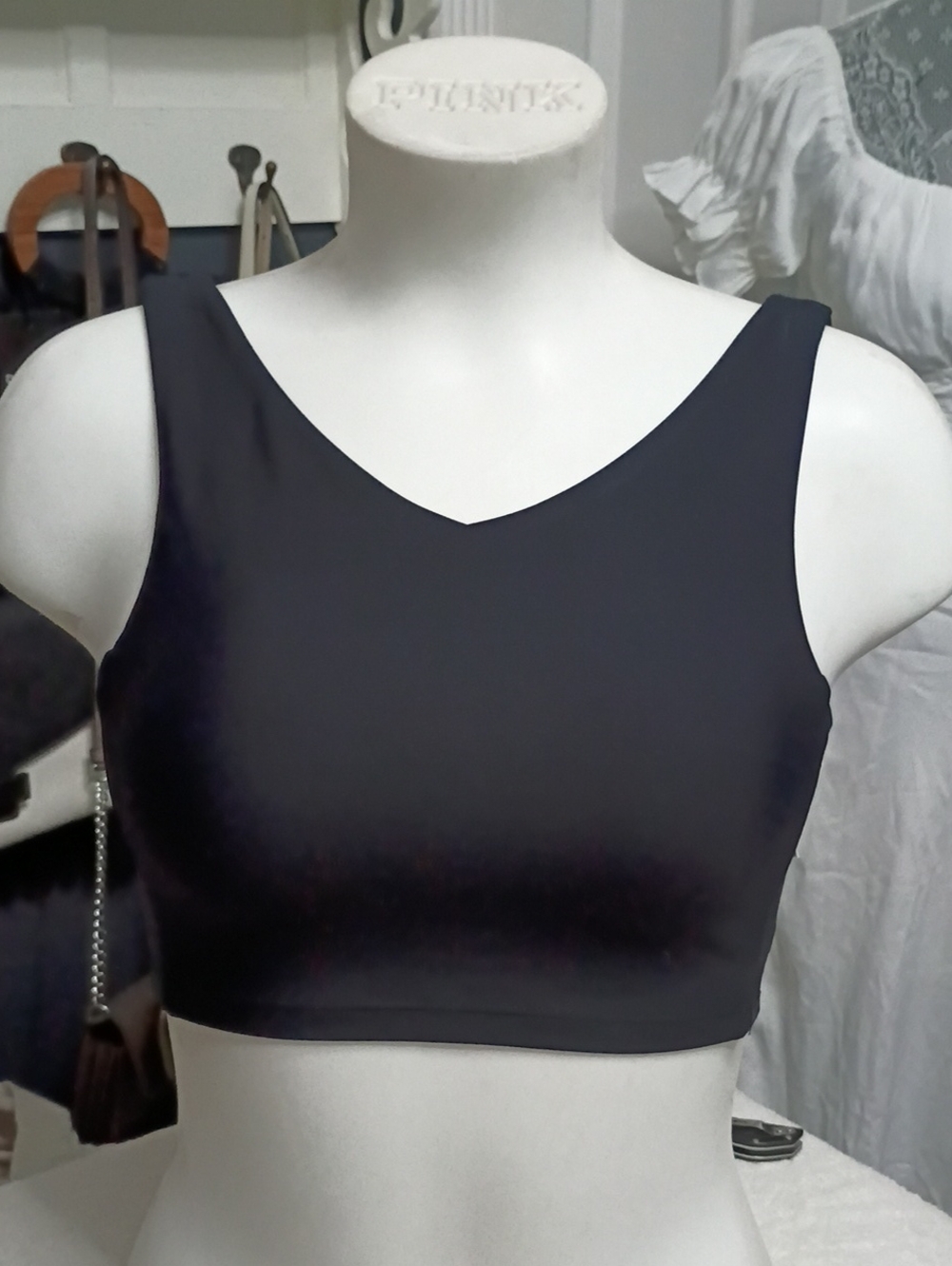 V-Neck Wireless Sports Bralette - Black
